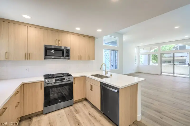 3125 N Buffalo Drive #2127, Las Vegas, NV 89128 - #1