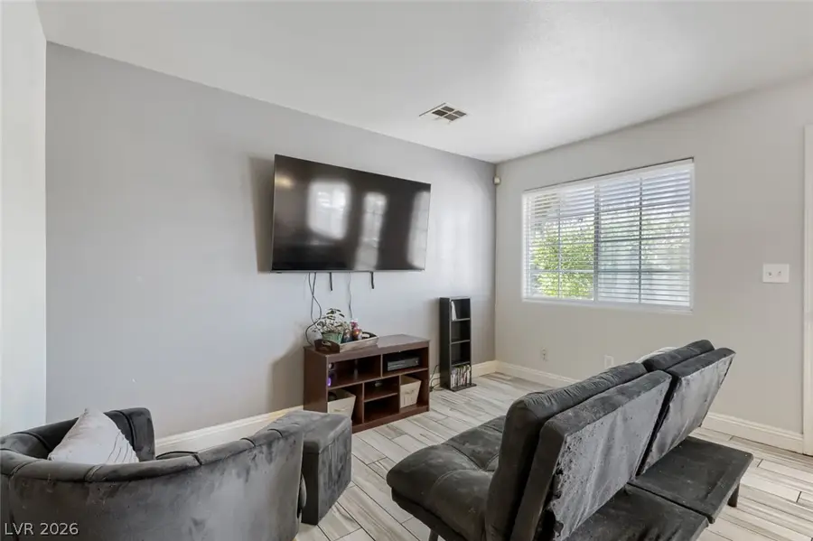 5330 E Charleston Boulevard #106, Las Vegas, NV 89142 - #2