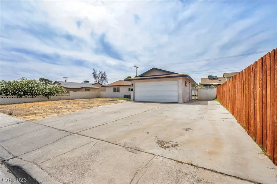 913 De Met Drive, Las Vegas, NV 89119 - #2