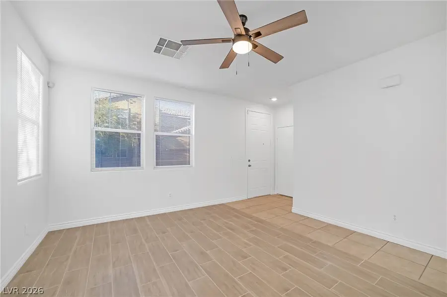 5364 Washington Apple Street, Las Vegas, NV 89122 - #3