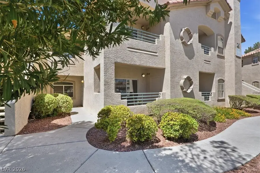 5415 W Harmon Avenue #1075, Las Vegas, NV 89103 - #3