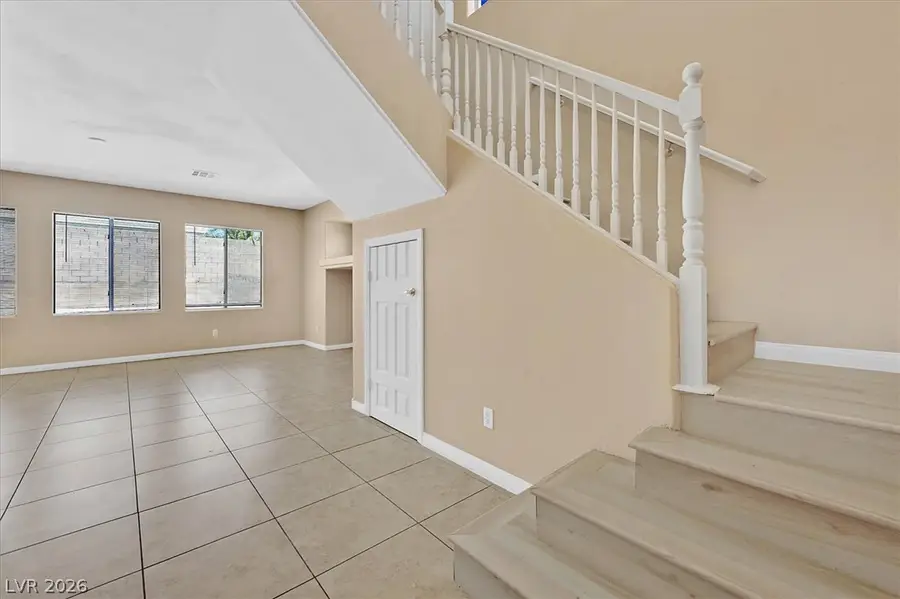 208 Tainted Berry Avenue, North Las Vegas, NV 89031 - #2