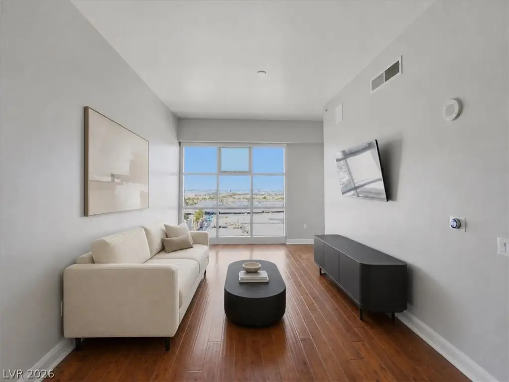 150 N Las Vegas Boulevard #1602, Las Vegas, NV 89101 - #1