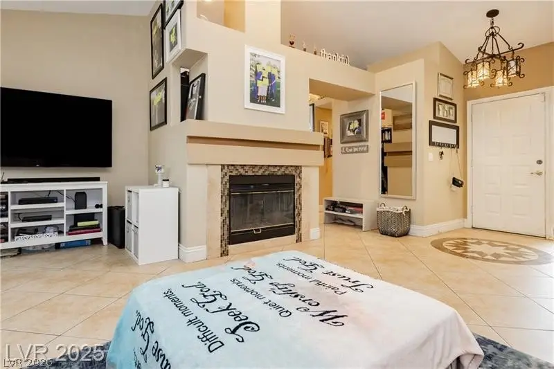 4401 Inez Drive, Las Vegas, NV 89130 - #3