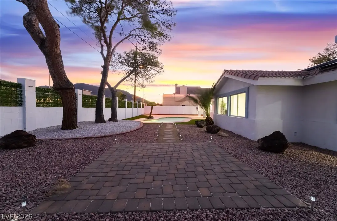 611 E Fairway Road, Henderson, NV 89015 - #1