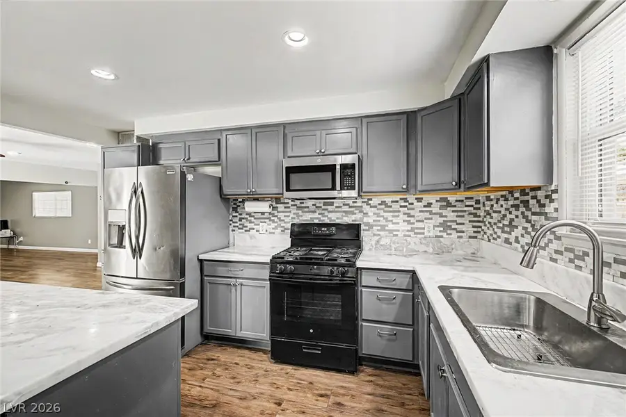 5137 Del Monte Avenue, Las Vegas, NV 89146 - #2
