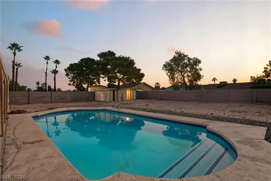 6825 W Oakey Boulevard, Las Vegas, NV 89146 - #3