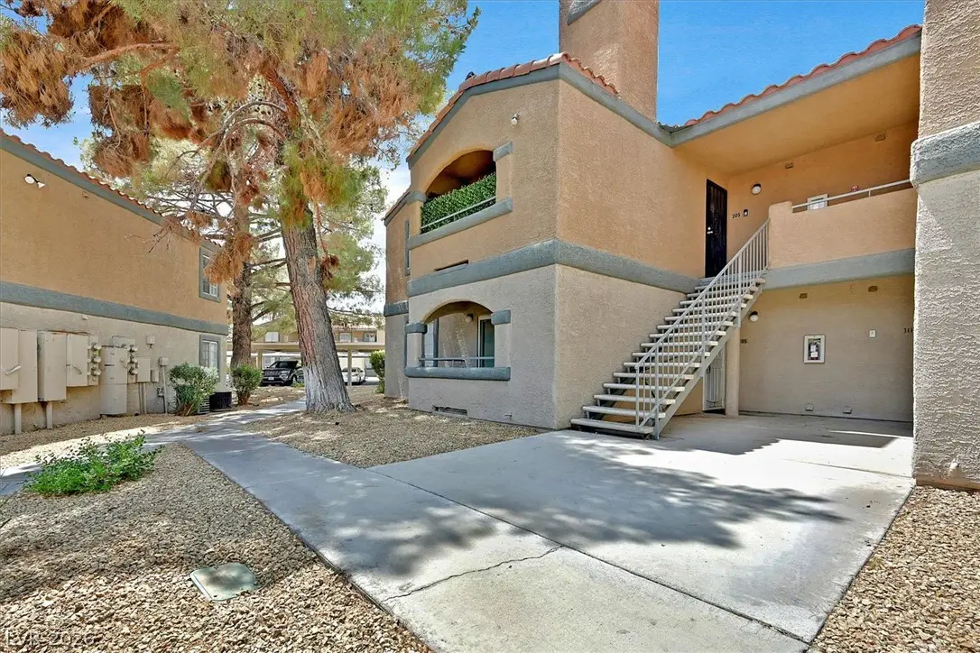 220 Mission Newport Lane #105, Las Vegas, NV 89107 - #1