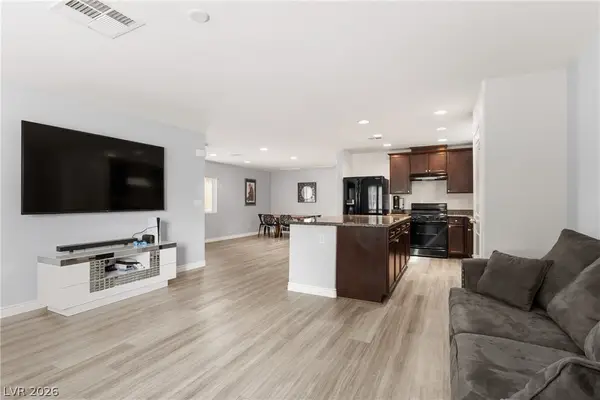8950 Harmony Hall Avenue, Las Vegas, NV 89178