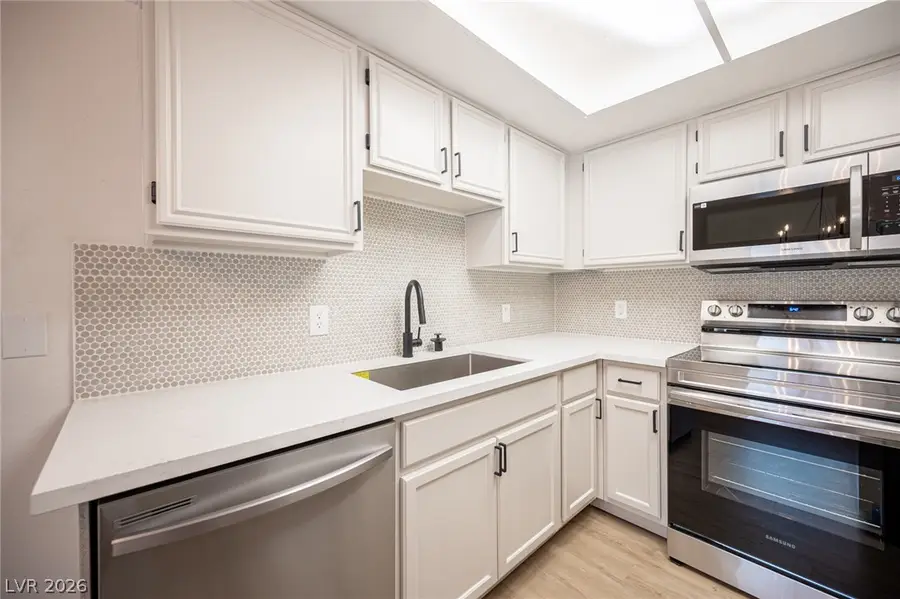 5355 Rod Court #104, Las Vegas, NV 89122 - #3