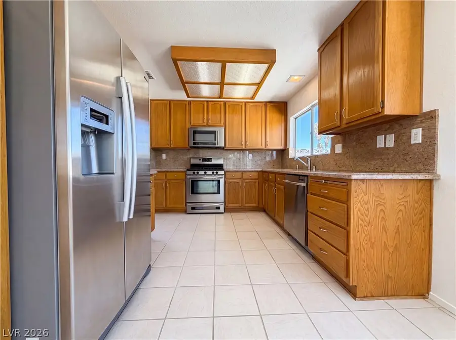 3152 Viewcrest Avenue, Henderson, NV 89014 - #2