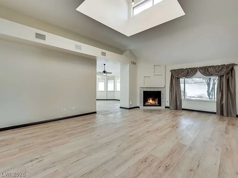 69 Chesney Drive, Henderson, NV 89074 - #2