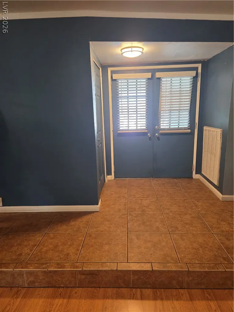 420 Huntly Road, Las Vegas, NV 89145 - #3