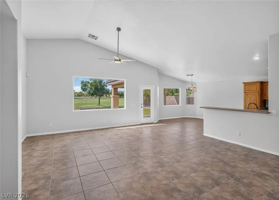 5641 Little Lake Avenue, Las Vegas, NV 89122 - #3