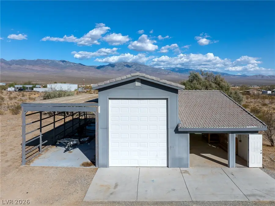 1660 W Duck Street, Pahrump, NV 89060 - #3