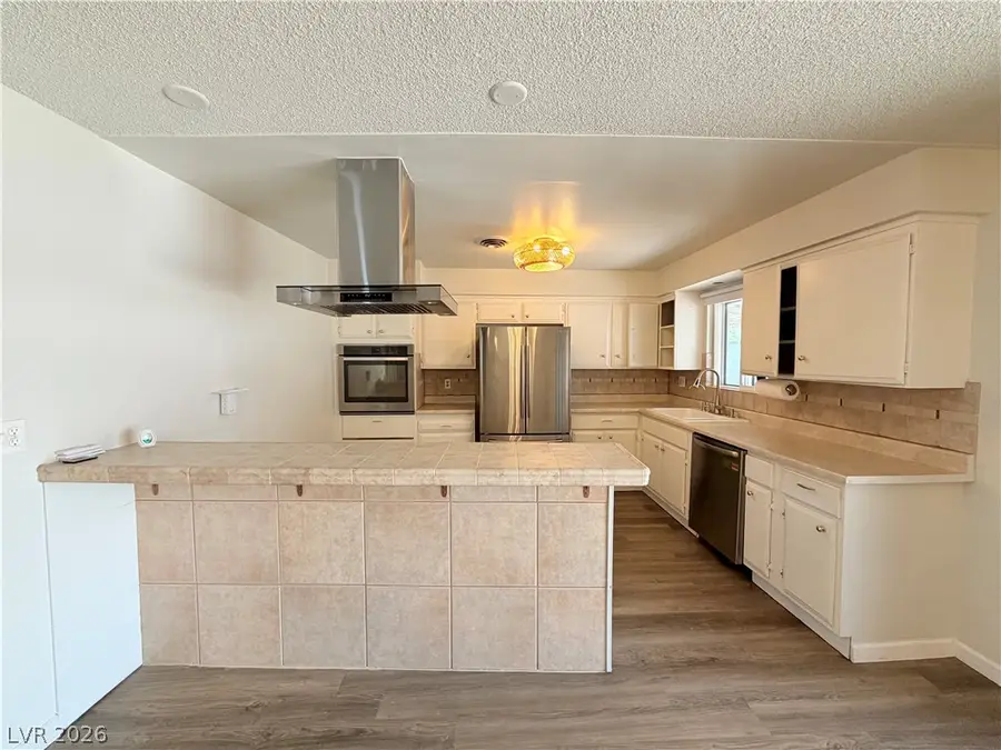 1483 Pawnee Drive, Las Vegas, NV 89169 - #2