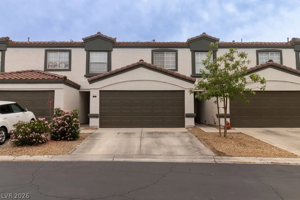 5330 E Charleston Boulevard #99, Las Vegas, NV 89142 - #1