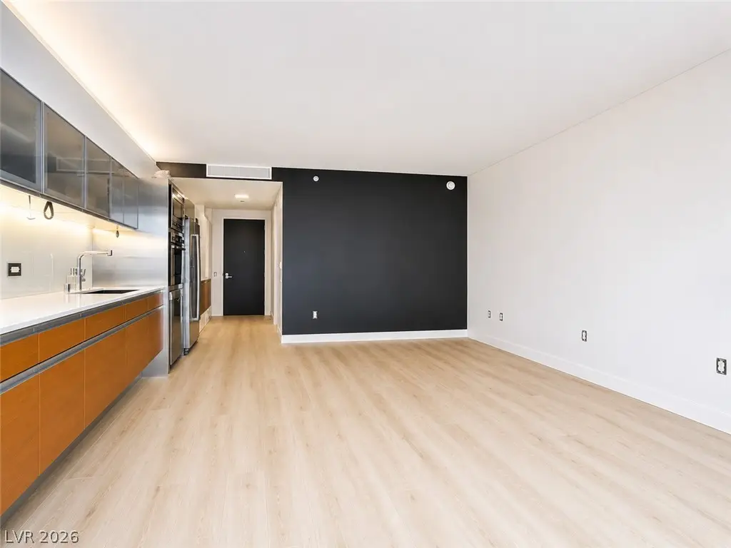 3722 Las Vegas Boulevard #1110, Las Vegas, NV 89158 - #1