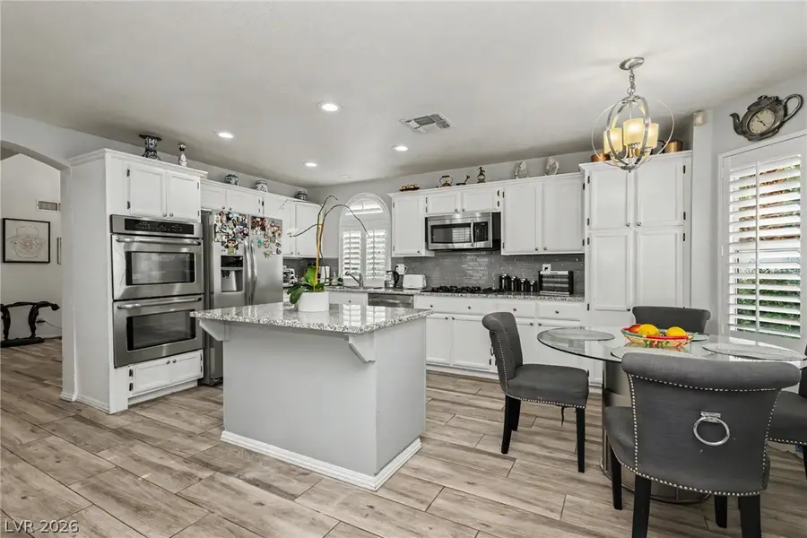 9824 Cactus View Avenue, Las Vegas, NV 89117 - #3