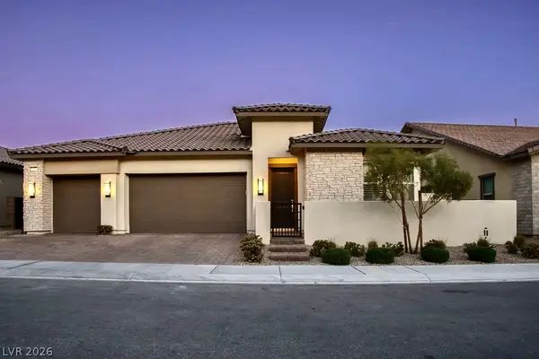 180 Medianoche Street, Las Vegas, NV 89138