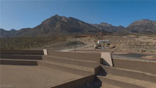 2 Western Skyline Drive, Las Vegas, NV 89138