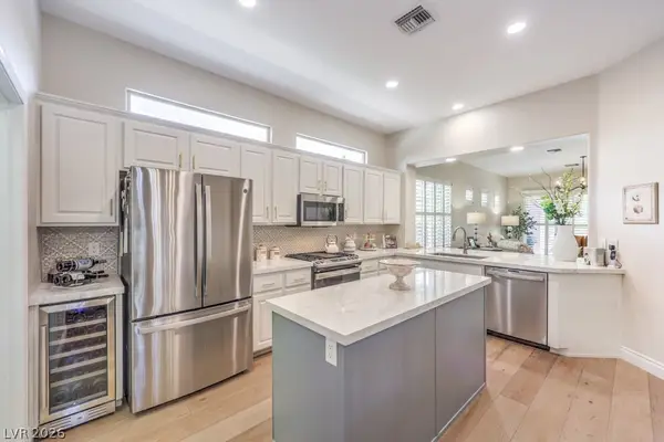26 Emerald Dunes Circle, Henderson, NV 89052