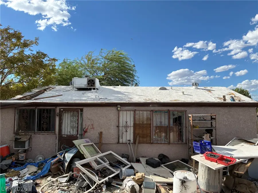 2744 Searles Avenue, Las Vegas, NV 89101 - #2