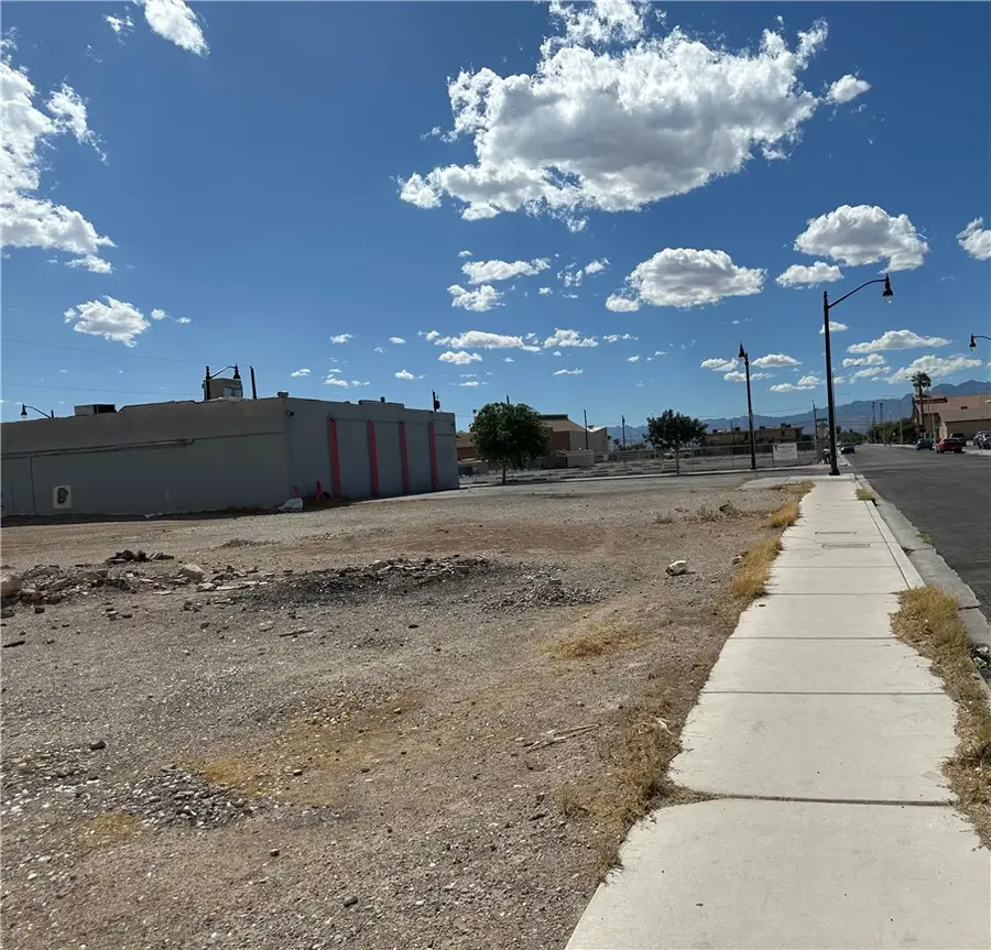 317 W Monroe Avenue, Las Vegas, NV 89106 - #2
