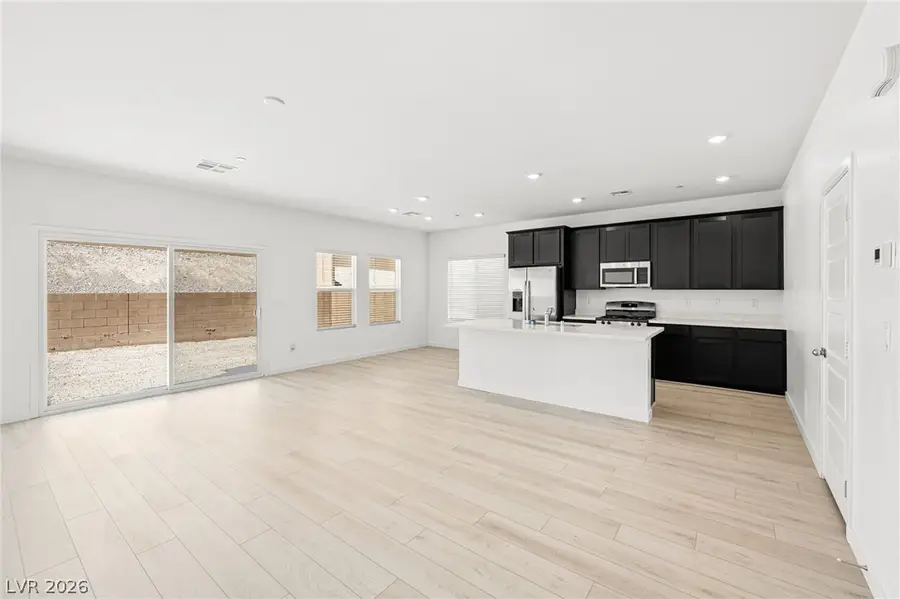 3375 Dancing Waters Street, Las Vegas, NV 89129 - #3