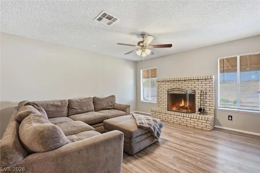 516 N Summit Drive, Henderson, NV 89002 - #3