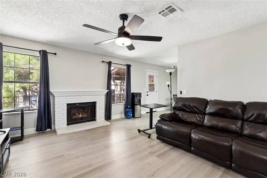 5576 W Rochelle Avenue #29D, Las Vegas, NV 89103 - #3