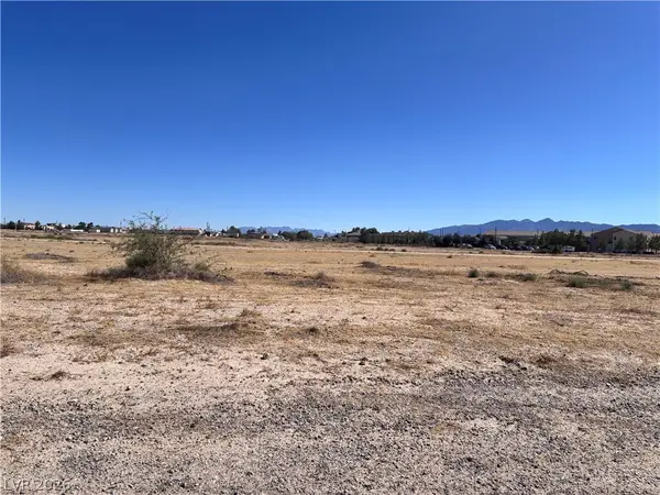 941 E Enchanted Mesa Street, Pahrump, NV 89048