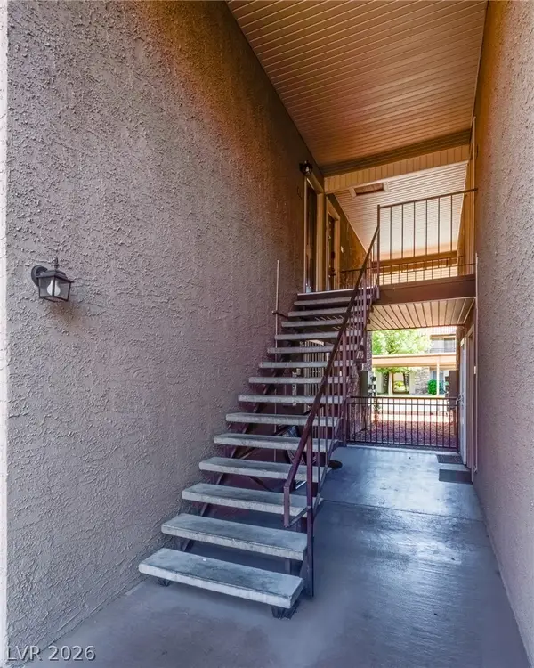 5061 River Glen Drive #88, Las Vegas, NV 89103