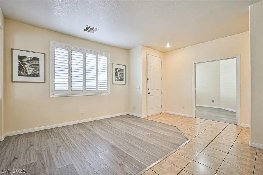 8468 Regal Hills Court, Las Vegas, NV 89117 - #2