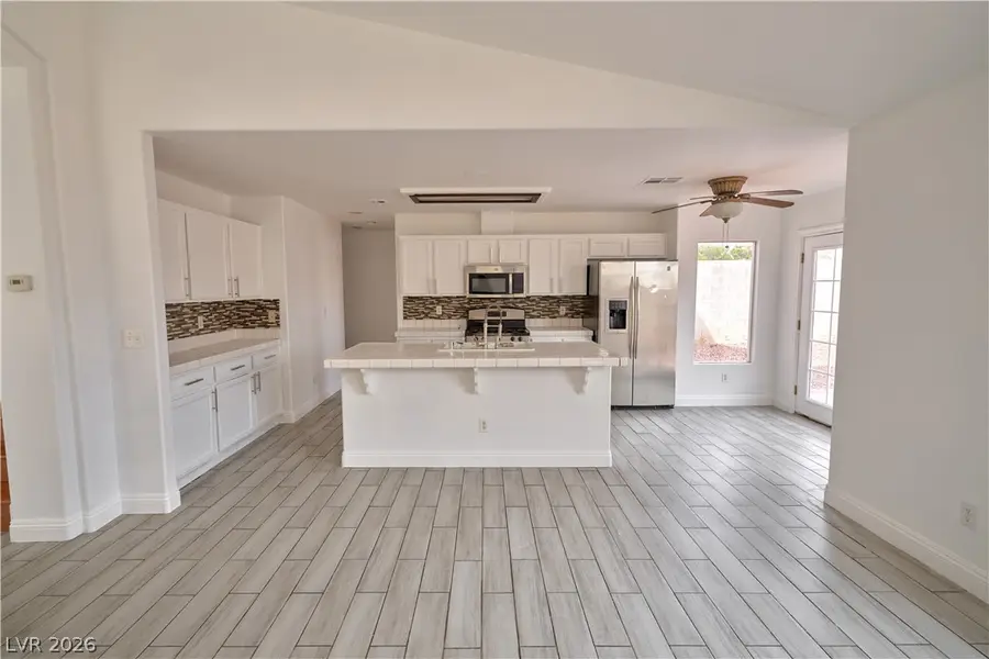 8048 Kentshire Drive, Las Vegas, NV 89117 - #2