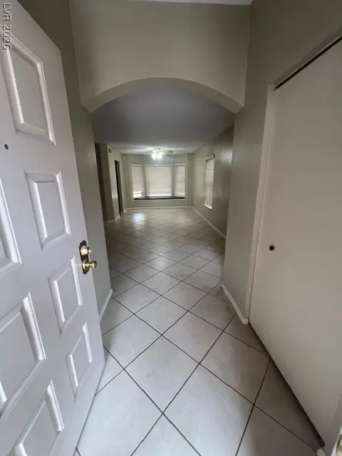 9112 Quiet Cove Way, Las Vegas, NV 89117 - #3