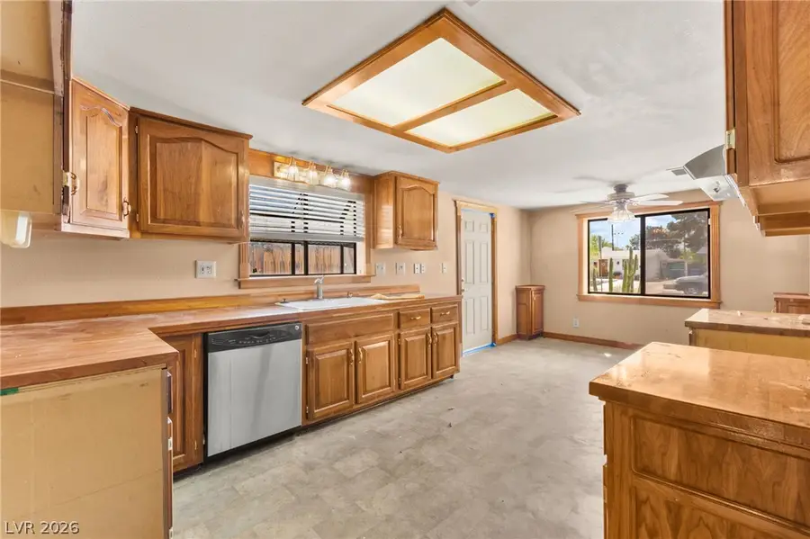5722 Evergreen Avenue, Las Vegas, NV 89107 - #3