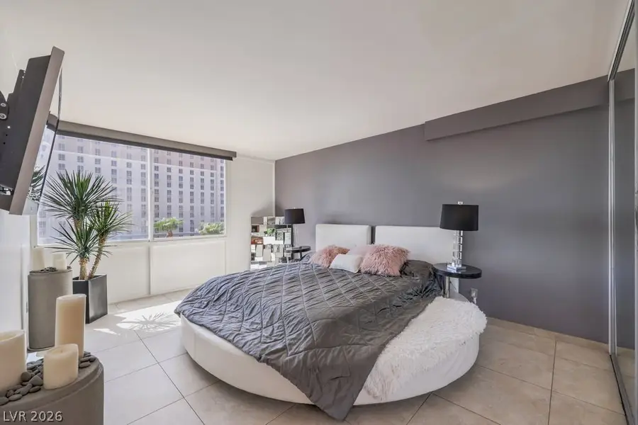 205 E Harmon Avenue #807, Las Vegas, NV 89169 - #3