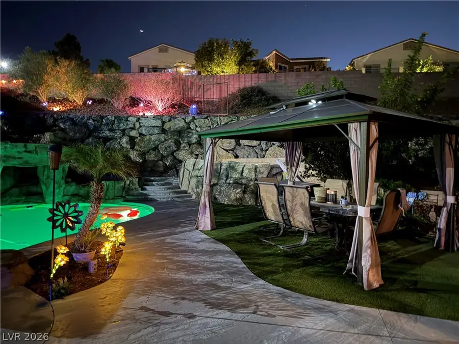 733 Smokey Mountain Avenue, Henderson, NV 89012 - #3