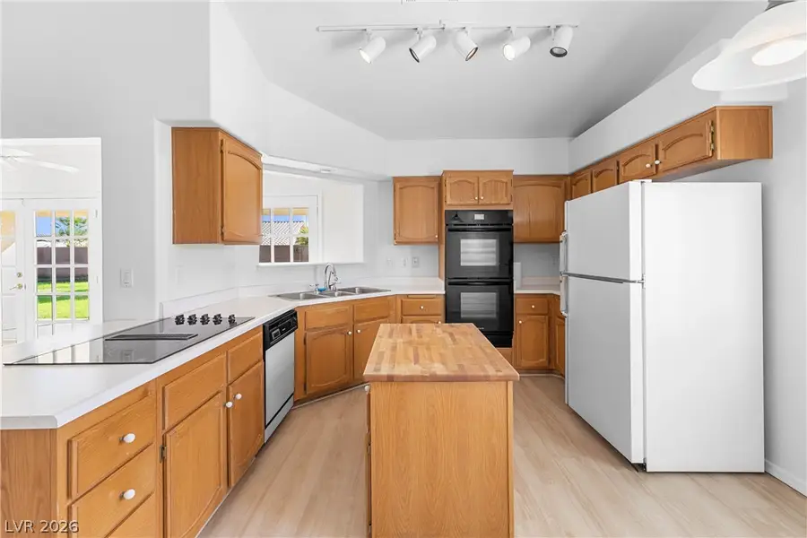 3616 Fox Glen Parkway, Las Vegas, NV 89108 - #3