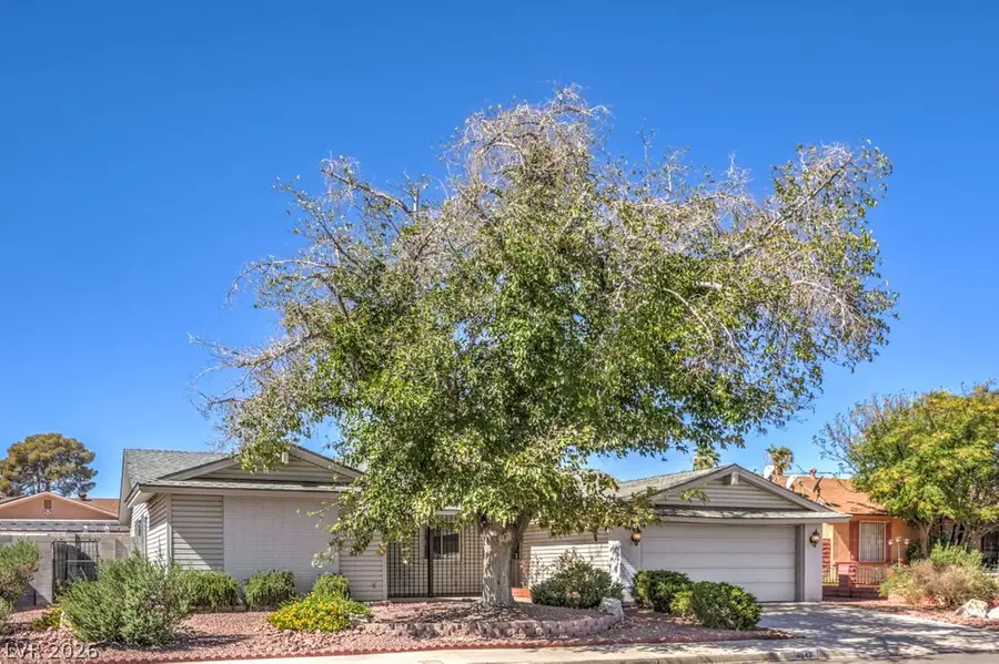 4943 Monterrey Avenue, Las Vegas, NV 89121 - #3