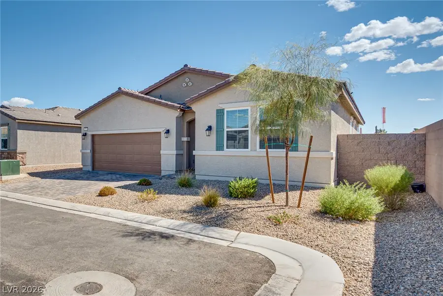 4715 Tindra Avenue, Las Vegas, NV 89121 - #2