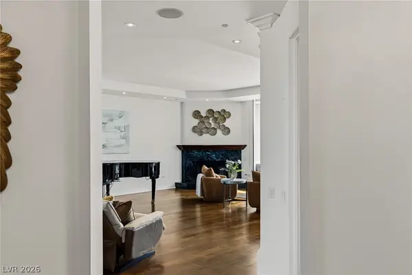2877 Paradise Road #2802, Las Vegas, NV 89109