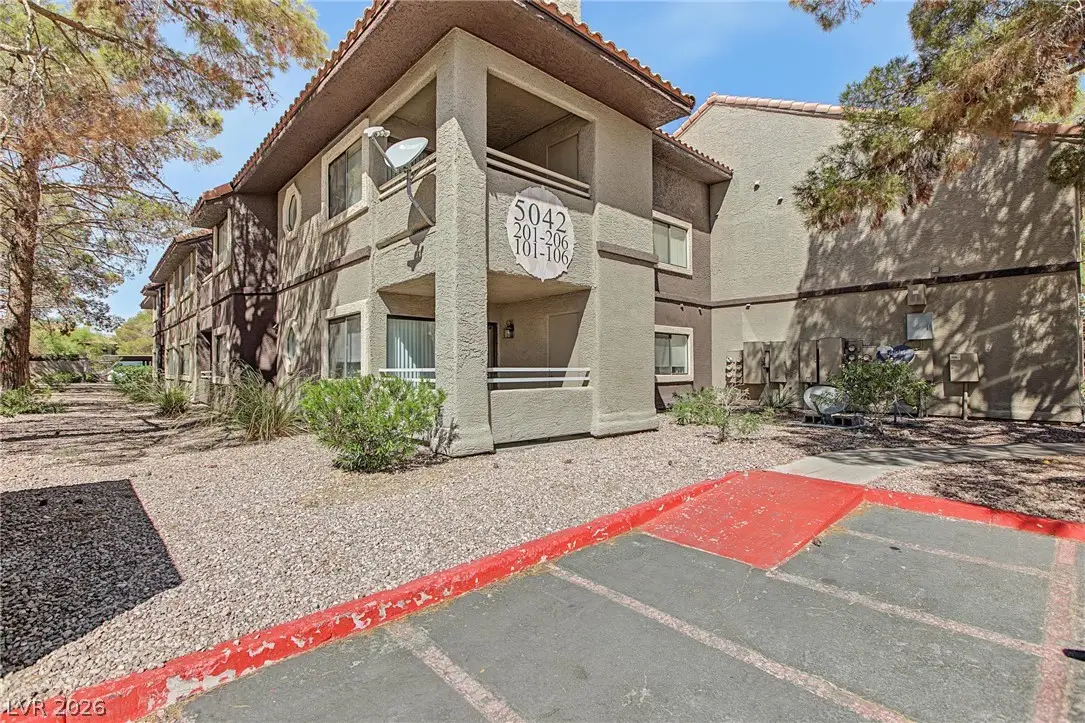 5042 S Rainbow Boulevard #102, Las Vegas, NV 89118 - #1