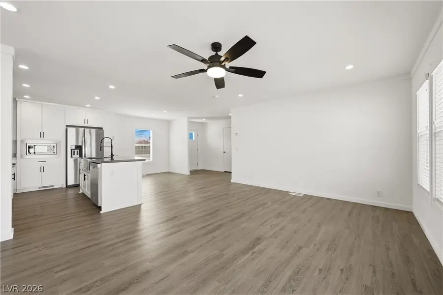 6340 Glencove Avenue, Pahrump, NV 89060 - #3