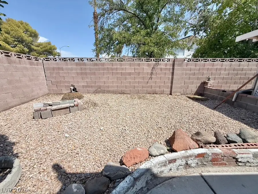 3574 Winner Drive, Las Vegas, NV 89120 - #3