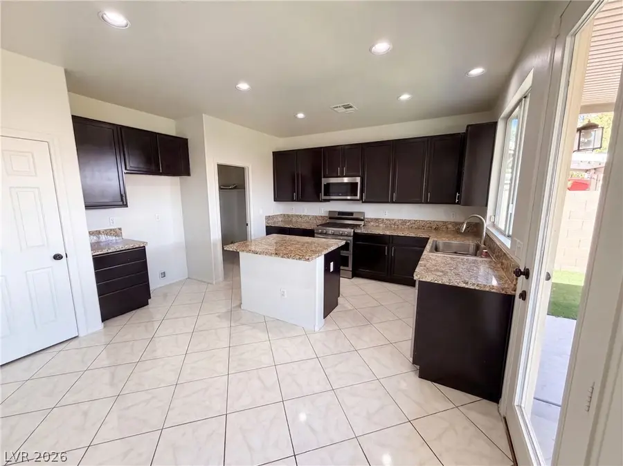 7878 Mohican Canyon Street, Las Vegas, NV 89113 - #2