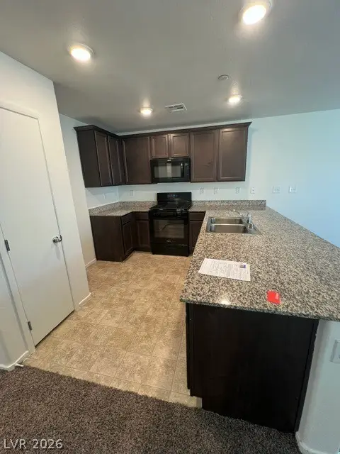 4561 Woolcomber Street, Las Vegas, NV 89115 - #3