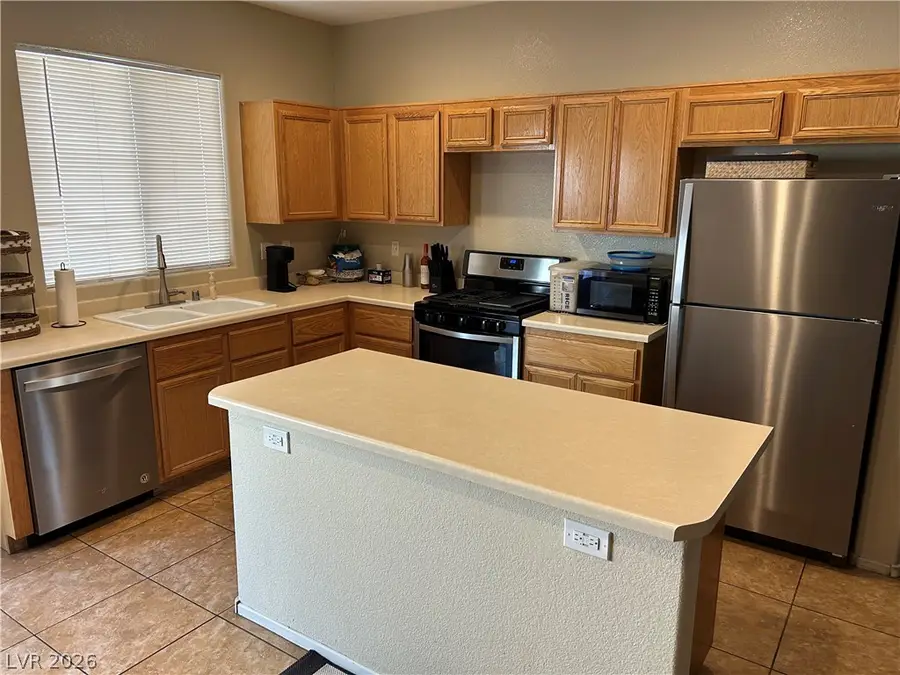 3992 Gray Aster Drive, Las Vegas, NV 89122 - #2