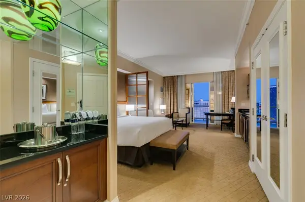 135 E Harmon Avenue #1817, Las Vegas, NV 89109